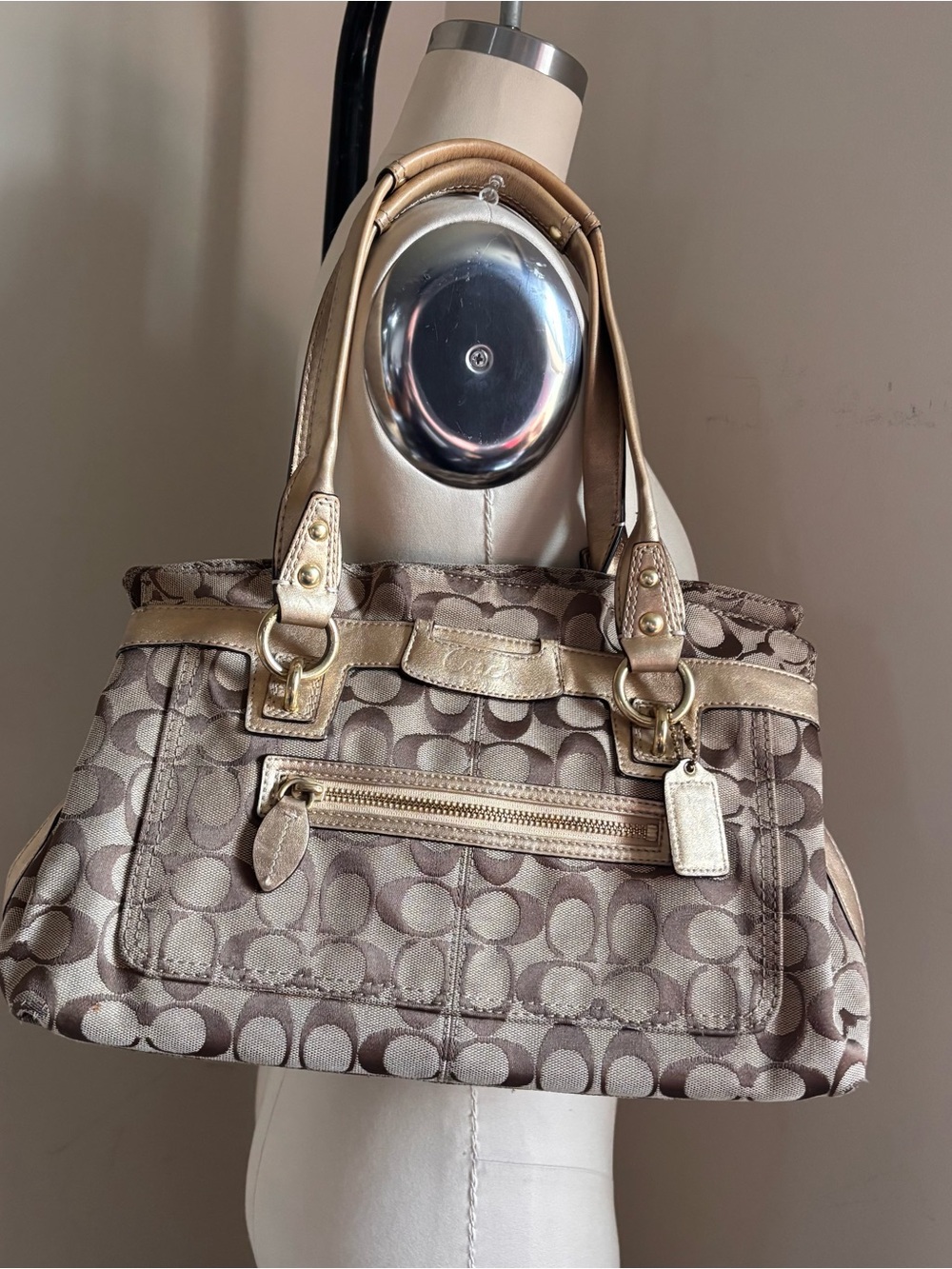 Coach Penelope Sig. Khaki/Metallic Gold Leather Shoulder Handbag F14696